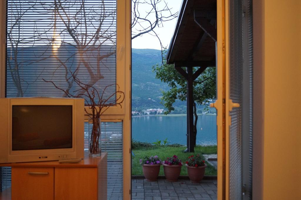 Snegar Apartments โอครีด ภายนอก รูปภาพ